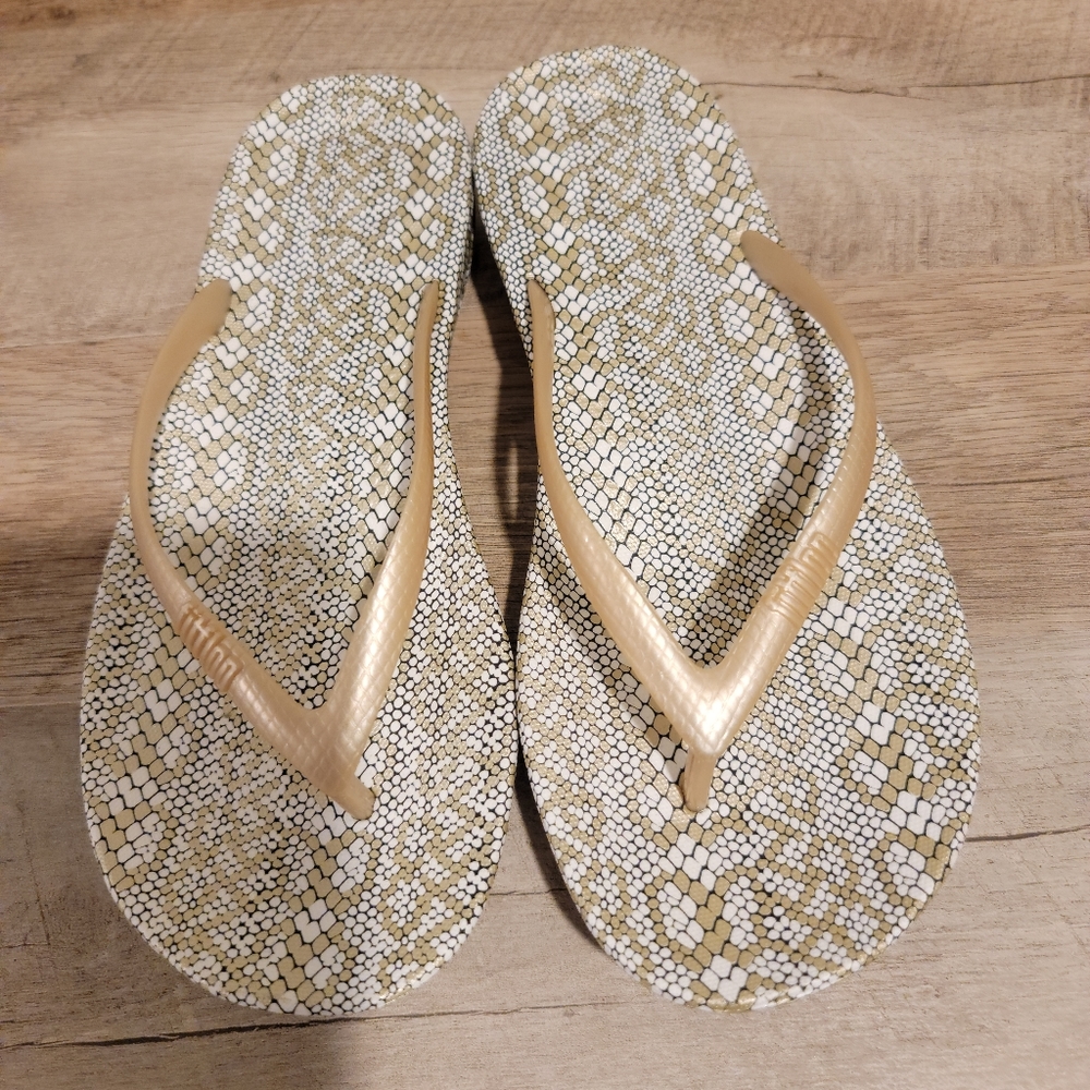 Fitflop iQushion Flip Flops Size 7
